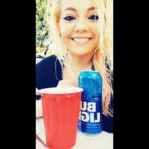 Meet your Posher, Angelle